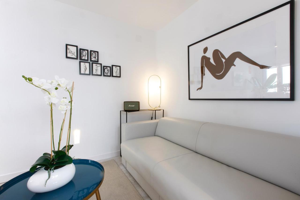 Sofia Suites Madrid Bagian luar foto