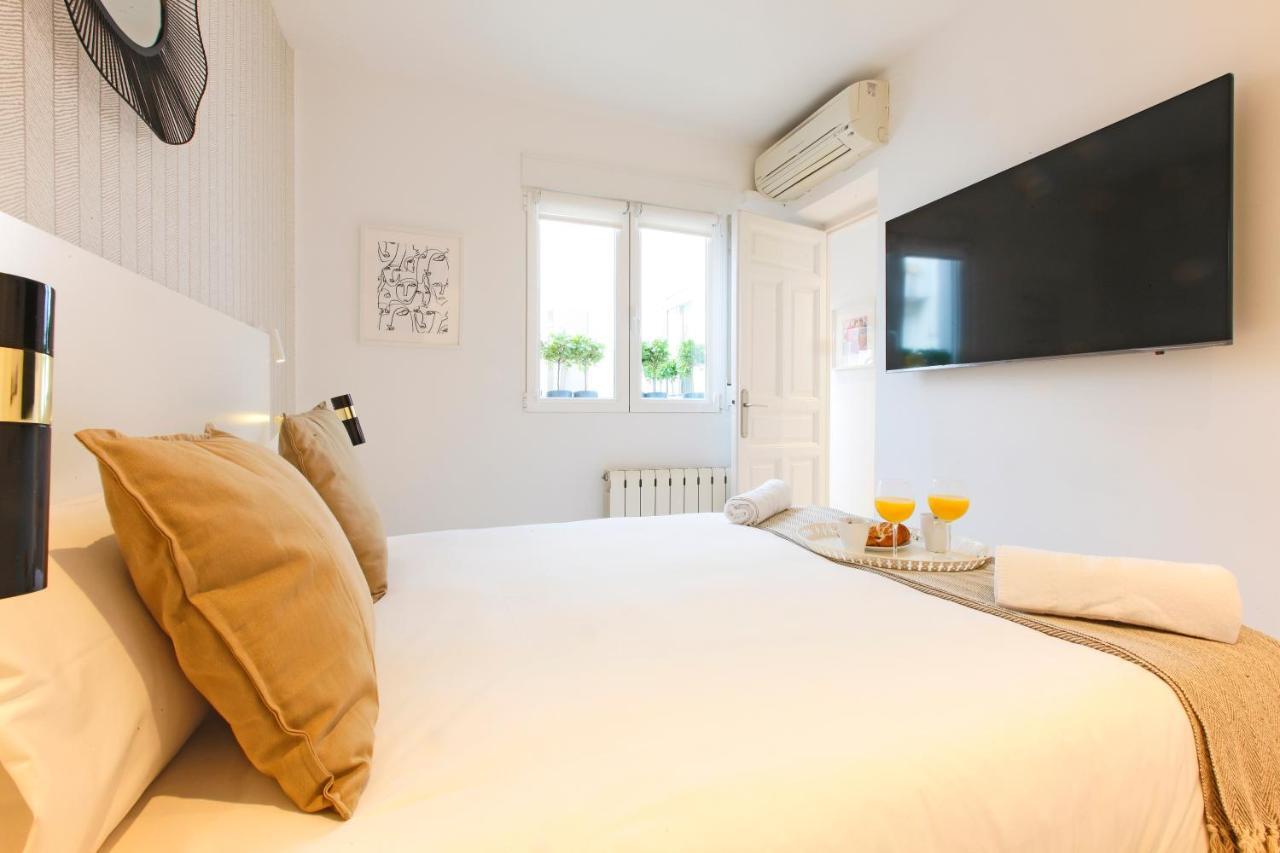 Sofia Suites Madrid Bagian luar foto